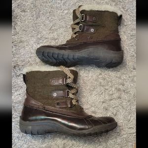 Anne klein sport  boots size 6.5 Faux fur